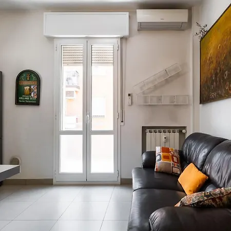 Apartment Bergonzoni Modern By Wonderful Italy