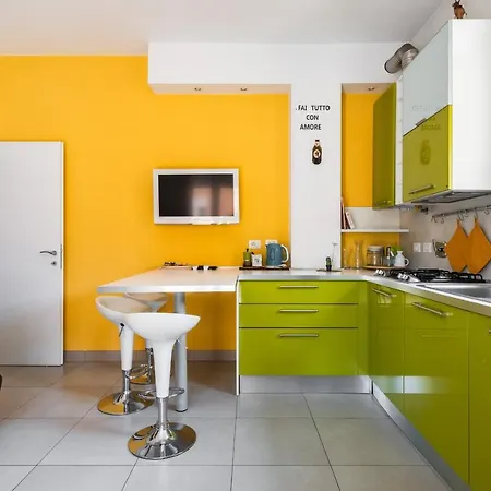 Apartment Bergonzoni Modern By Wonderful Italy *